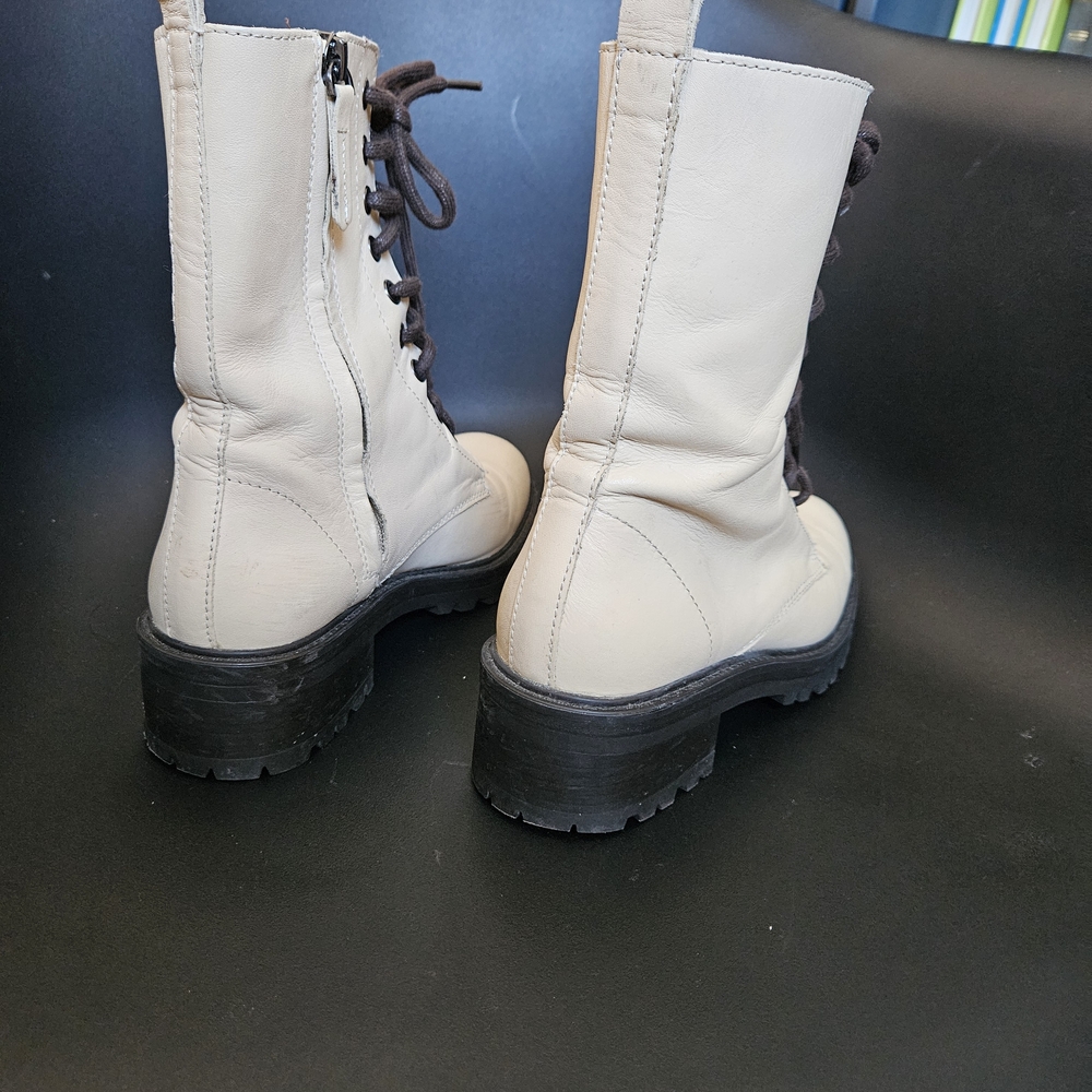 White / Ivory Leather Combat Boots - Picture 11 of 12